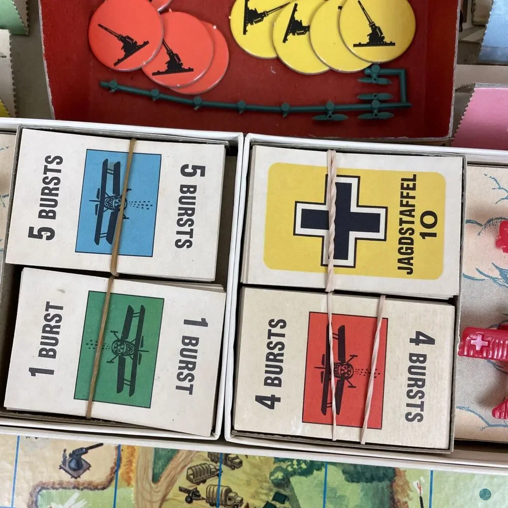 American Heritage Dogfight WWI Air Battle Game #4302 MB 1963 *Complete